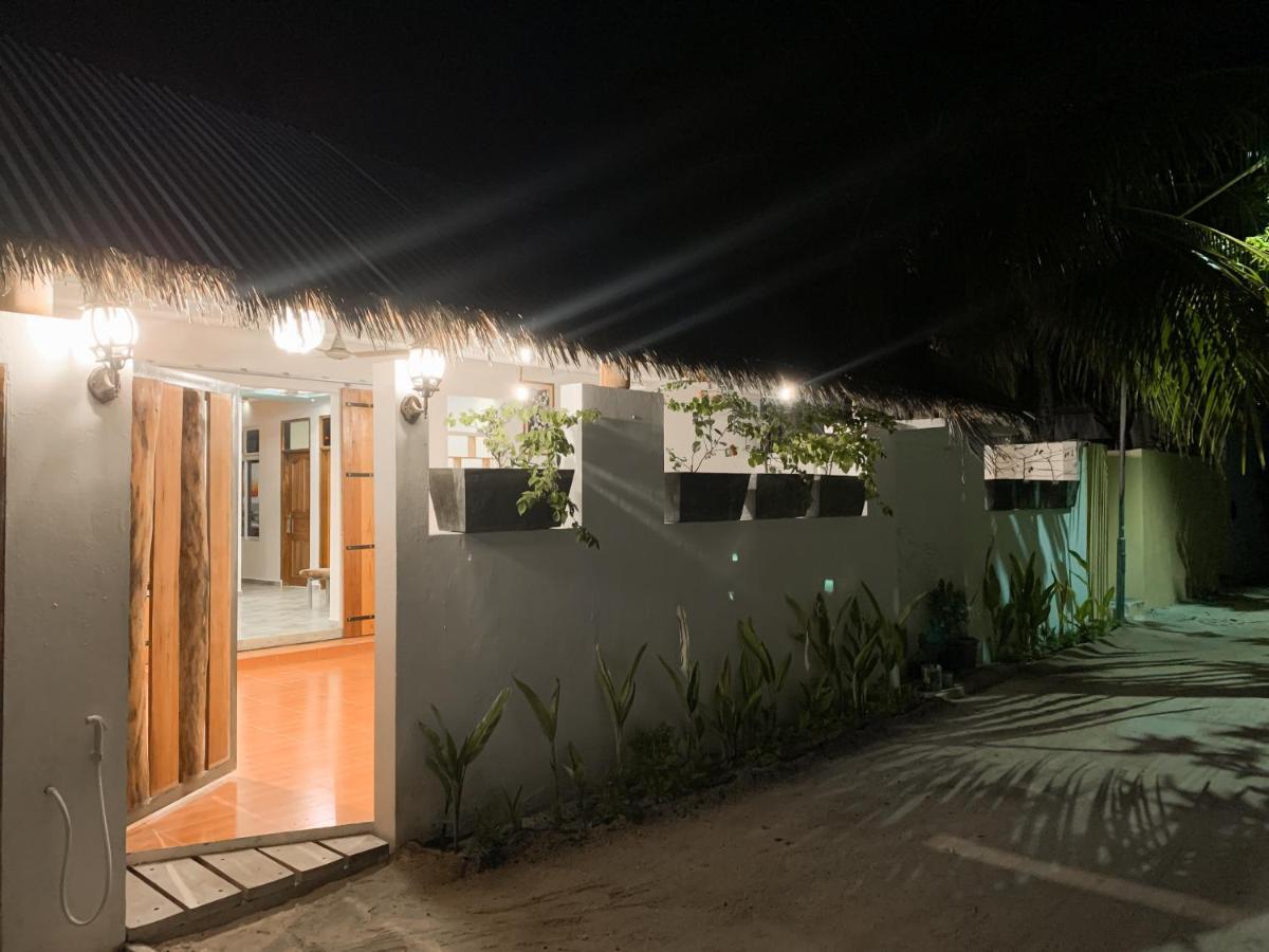 Fins Dive And Leisure Hotel Rasdhoo Exterior foto