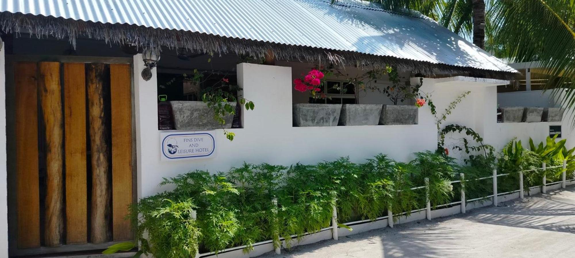 Fins Dive And Leisure Hotel Rasdhoo Exterior foto
